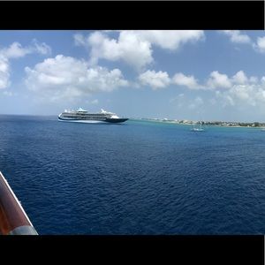 Meet your Posher, Dawn